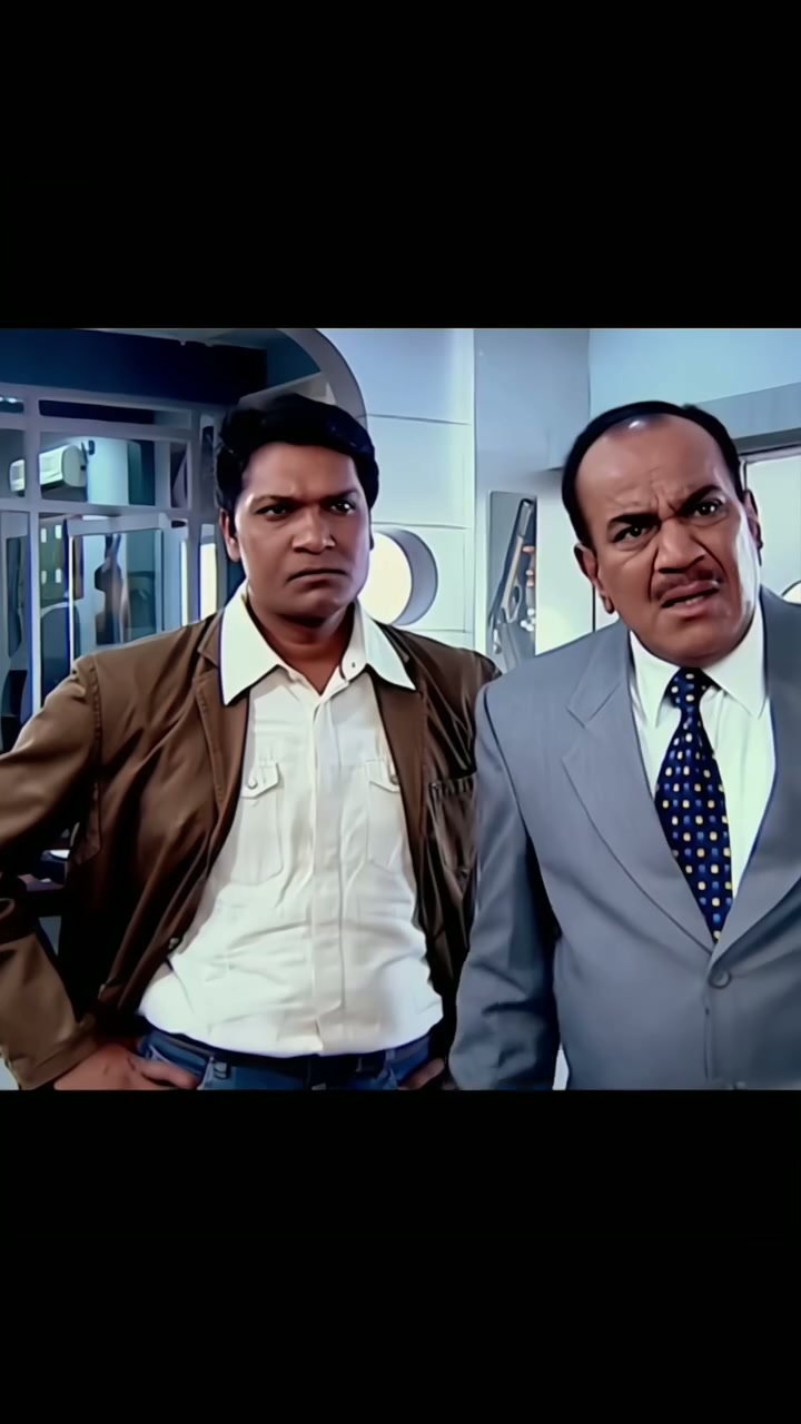 Yeh kya bana diya tumne? Tumhara dimaag thikane par hai? Sir, jaise inhone bataya, waise hi maine banaya hai, sir.