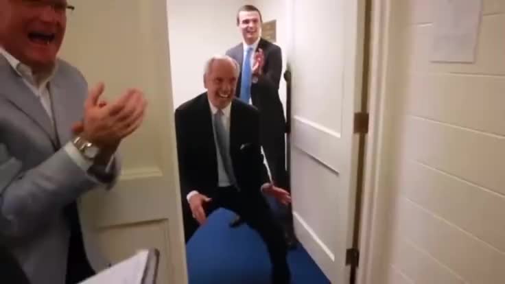 Roy Williams entering the locker room