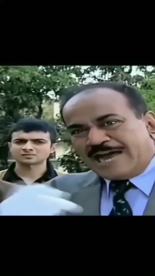 Dikha, padhne likhne ki umar hai aur yahan choot maari ja rahi hai.