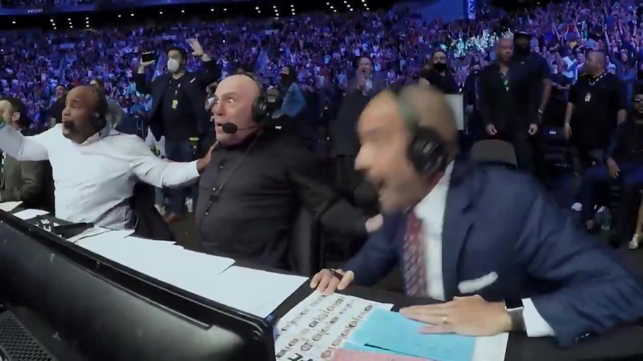 Oh my goodness! I don't know what to say! I don't know what to say! He is out of his mind! Oh my goodness!