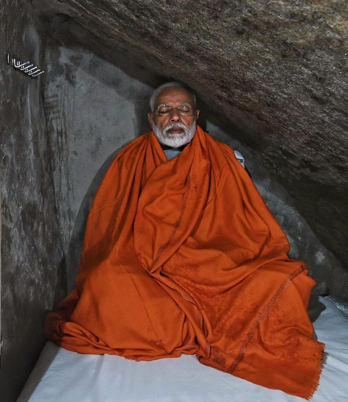 Narendra Modi meditating in cave meme template