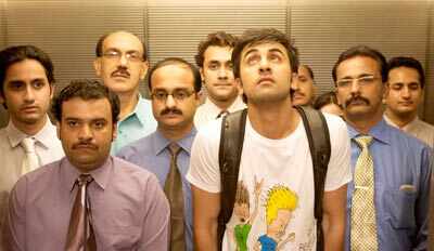 Ranbir Kapoor elevator crowd meme